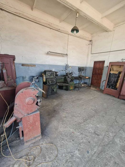 Переяслов Хмельницкий. Гараж. Парковка, Ремонтная база.,СТО, ЦЕХ