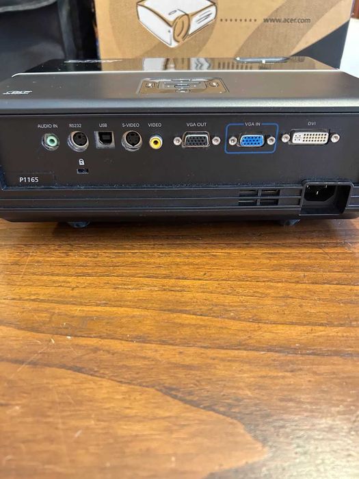 Projetor Acer novo em caixa
