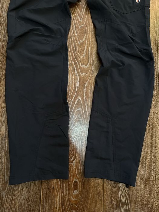 Чорні трекінгові карно штани Montane x Mammut outdoor