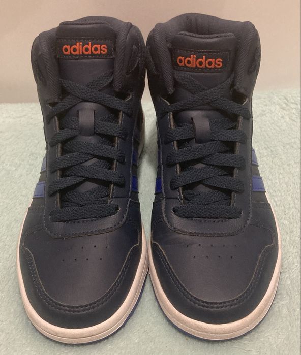 Дитячі кросівки Adidas Hoops 2.0 кеди. Розмір 35.5 (22.5 см)