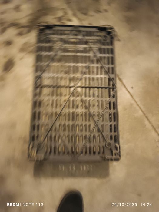 Vendo caixas da fruta são tara recuperável