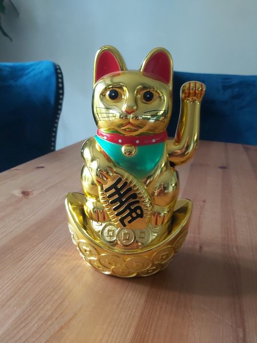 Machający kot, Maneki Neko