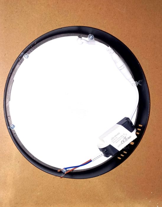 Panel LED nadtynkowy