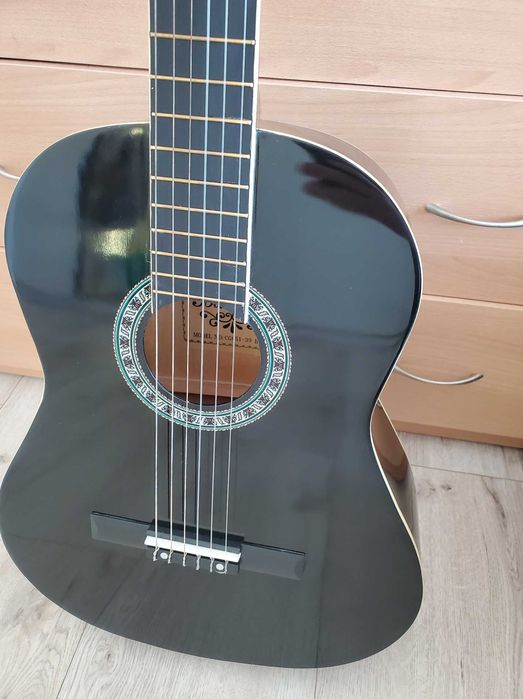 класична 3/4 гітара нейлонові струни глянцева лакова