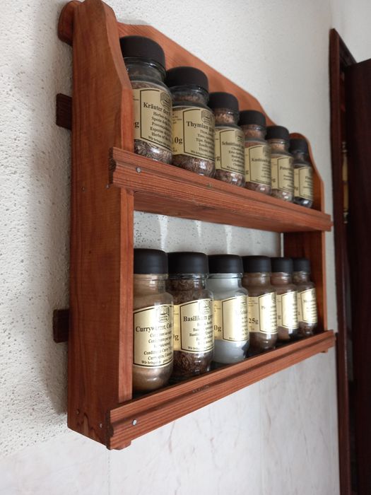 Estante em madeira. Quinta do Conde