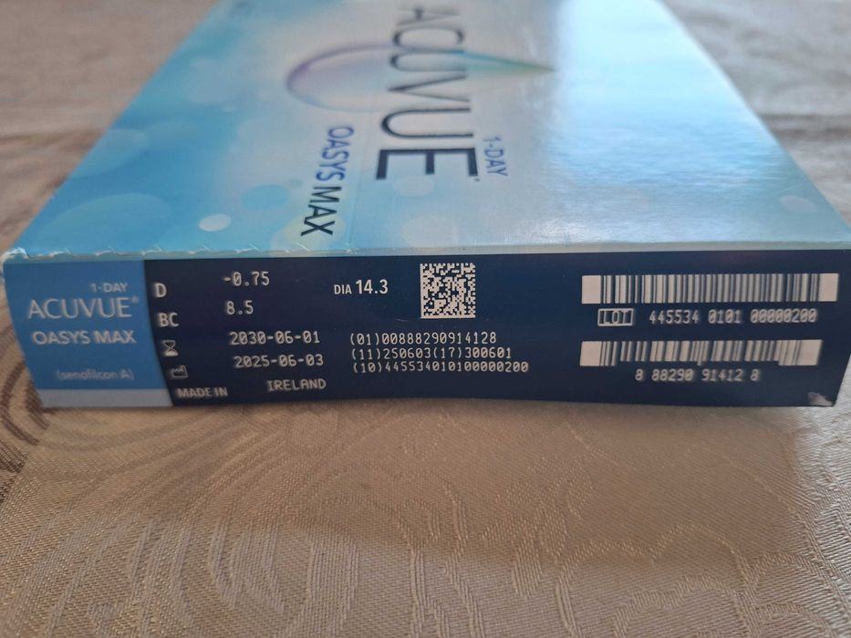 Soczewki ACUVUE OASYS Max 1 Day 90 szt BC 8,5 moc -0,75
