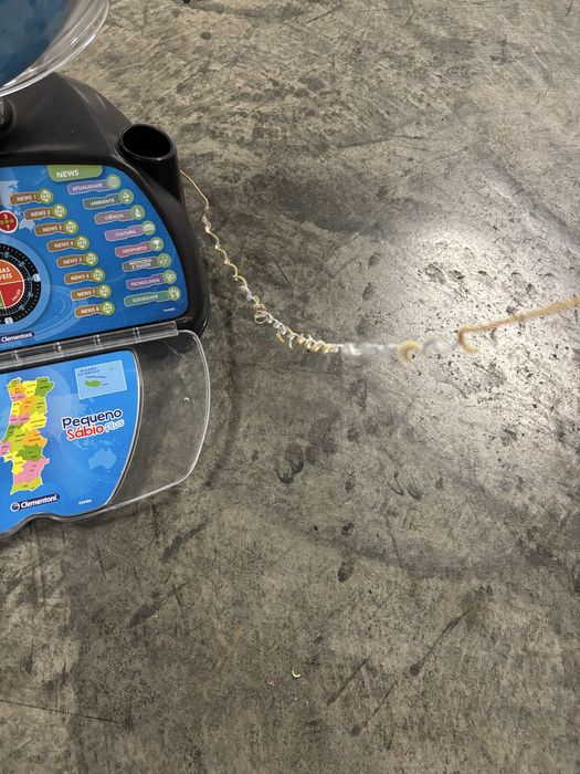 Globo interactivo  Clementoni 2.0