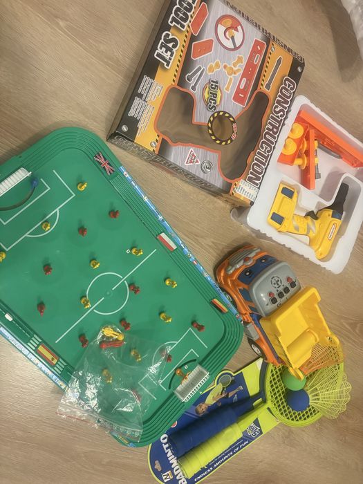 Zestaw zabawek dla dzieci