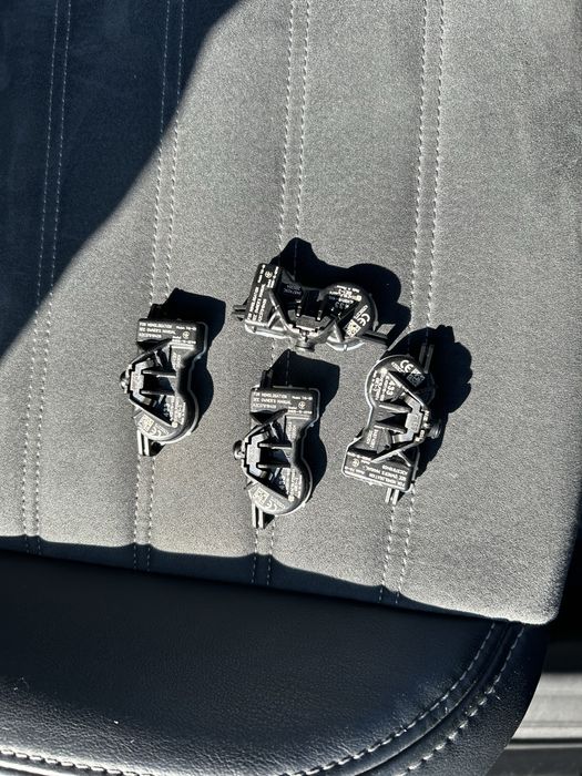 Датчики тиску в шинах  Міцубісі Аутлендер