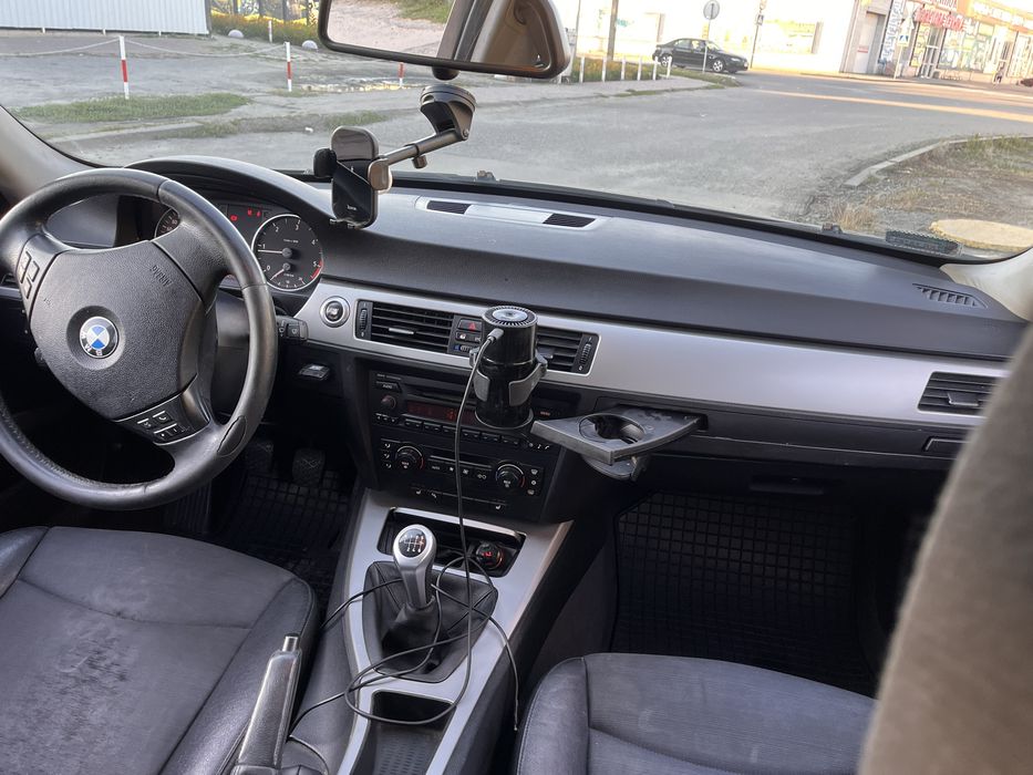 BMW E91 на повному ходу