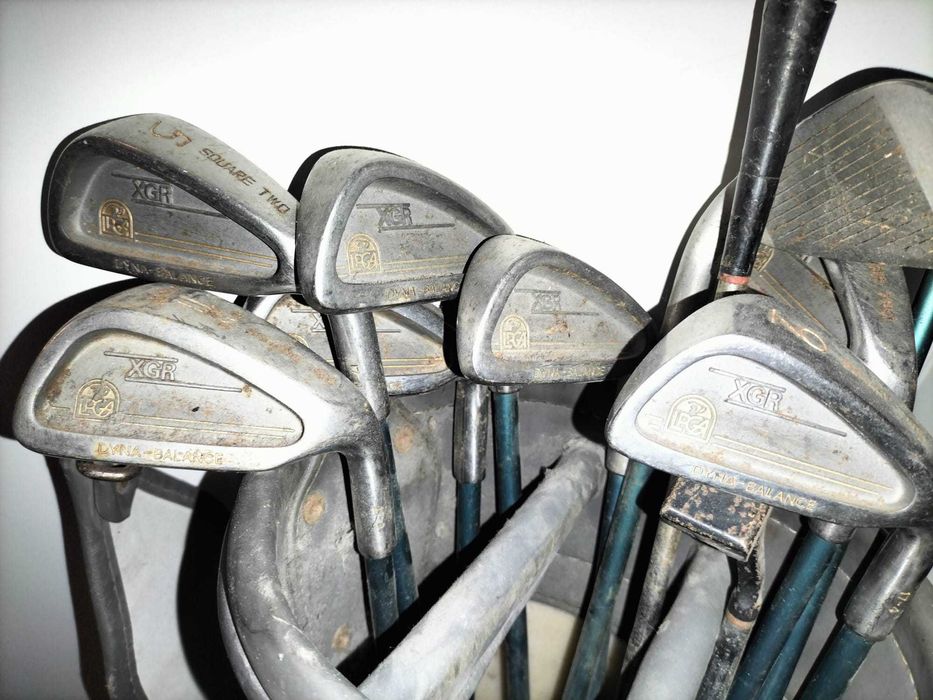 Conjunto antigo de tacos de golfe PGA XGR Dyna-Balance + saco vintage