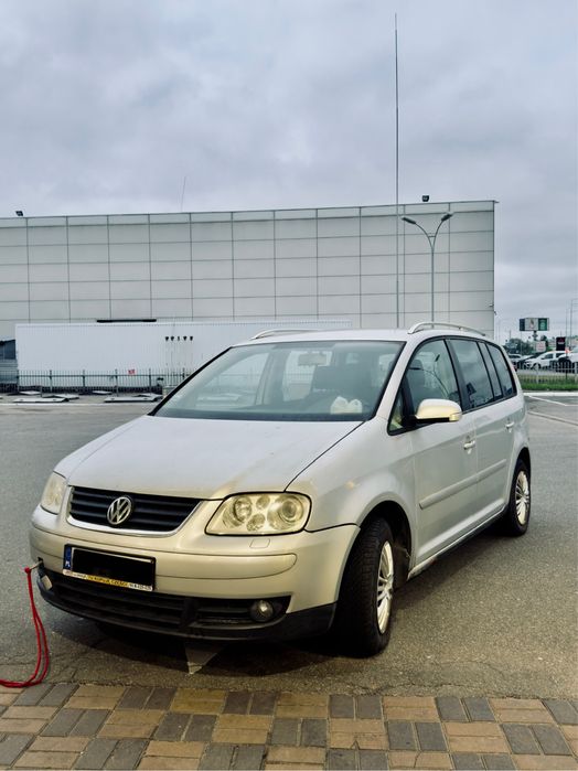 Volkswagen Touran 2.0 TDI 6 ступка 2006