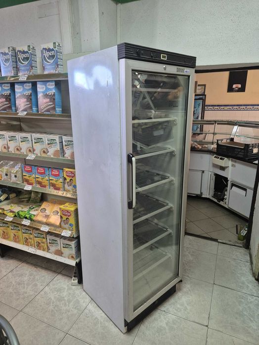 Vitrine congeladora vertical
