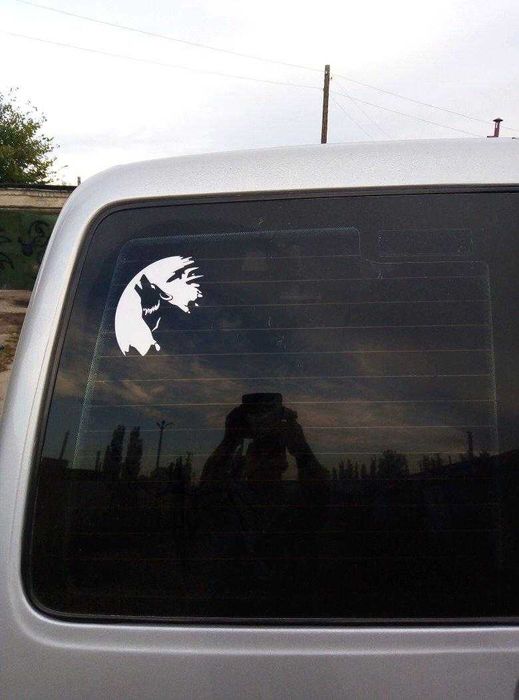 Наклейка Волк Белая светоотражающая ,Чёрная