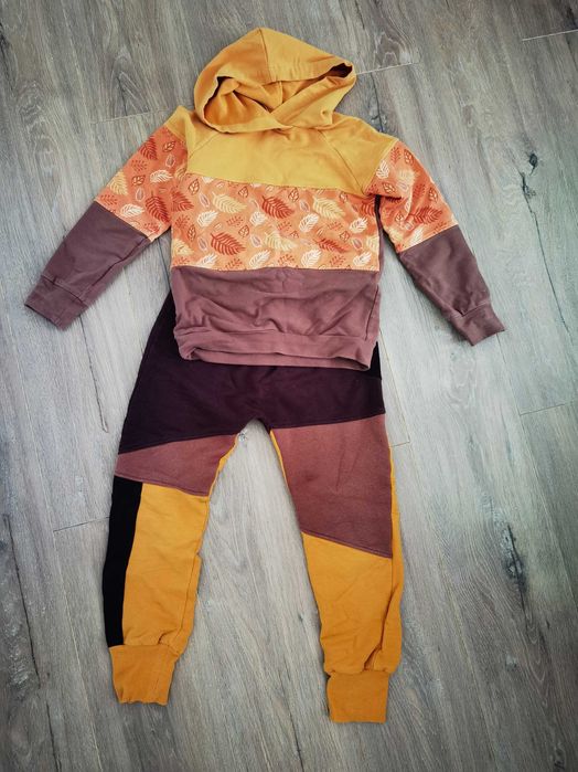 Dres rozmiar 134/140