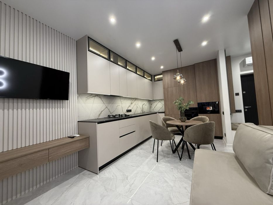 Продаж квартири в новобудові з новим ремонтом