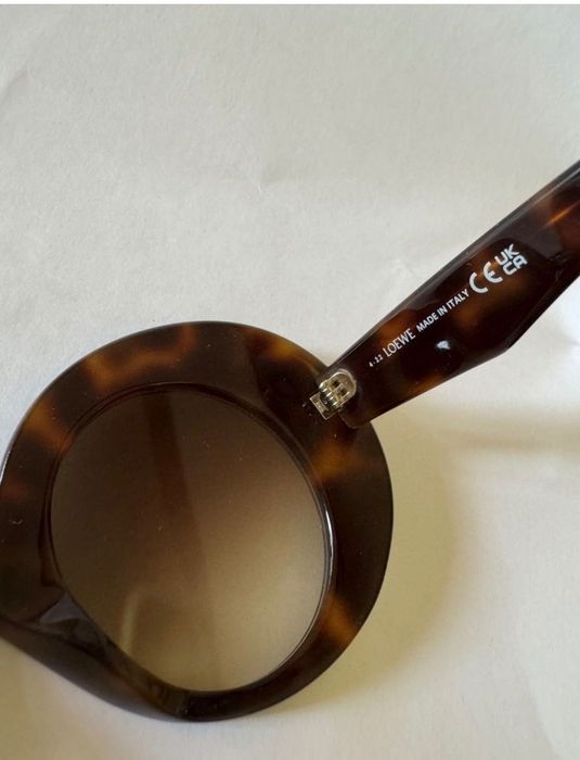 Loewe óculos de sol