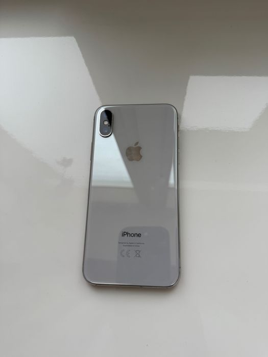 Телефон IPhone X