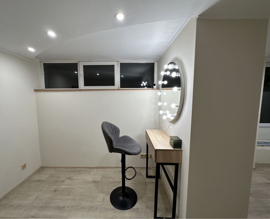 кабинет, место мастера бровиста, визажиста, брейдера, тату,