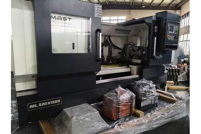 Токарний верстат по металу станок з ЧПК MAST ML 520x1500 SH8