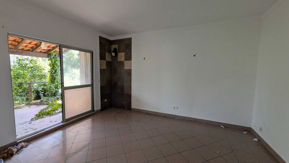 Moradia T4 em Vila Nova de Monsarros, Anadia