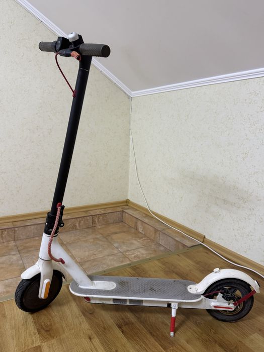 Електро самокат Xiaomi M365
