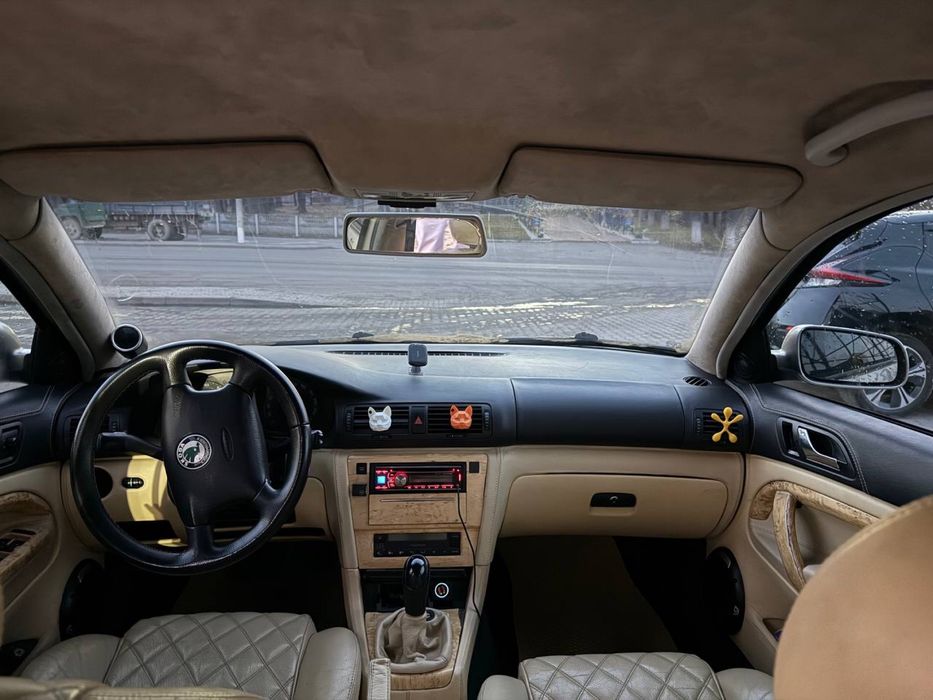 Skoda Superb 2004