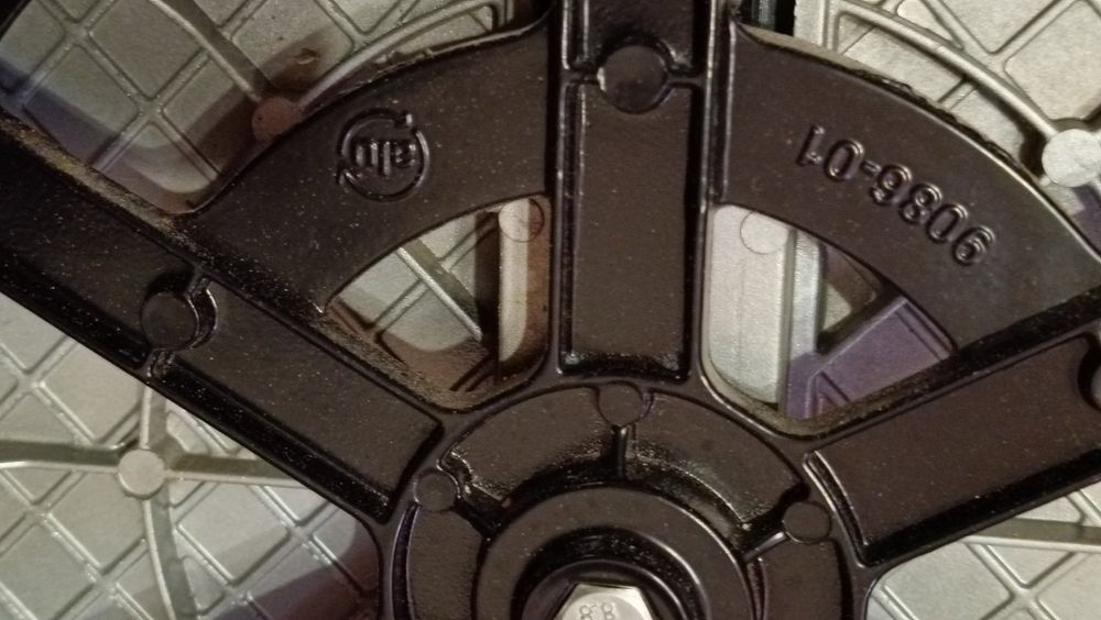 Продам пилу торцювальну фірми Шеппар привезена З Голландії