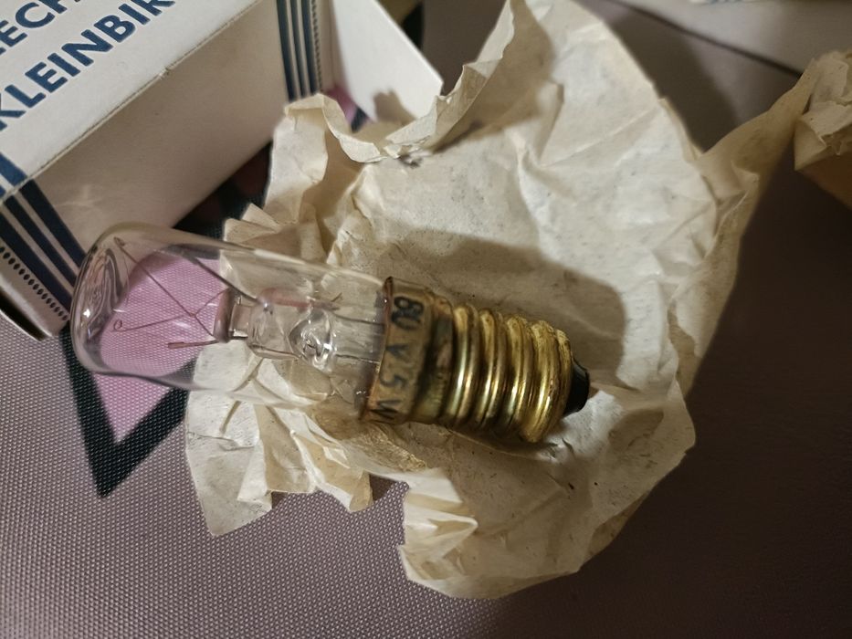 Żarówki do maszyny do szycia