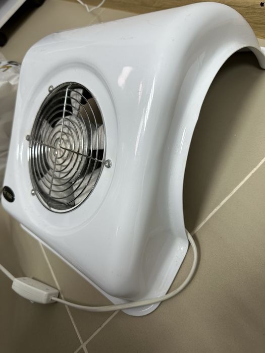 Продам витяжки та підлокітник