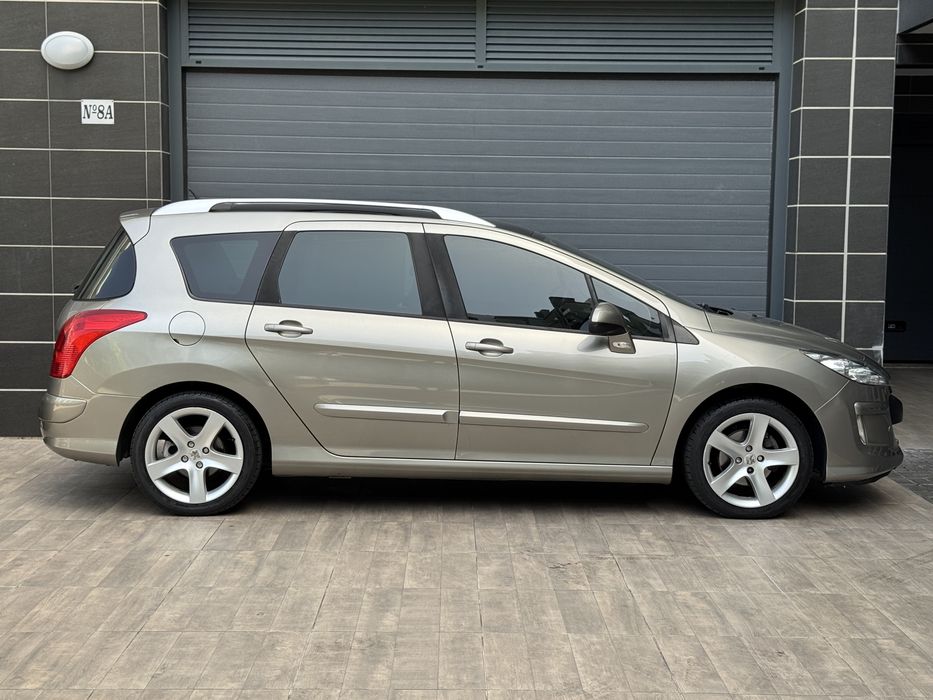 Peugeot 308SW 1.6HDI 110CV 7Lugares FULL EXTRAS