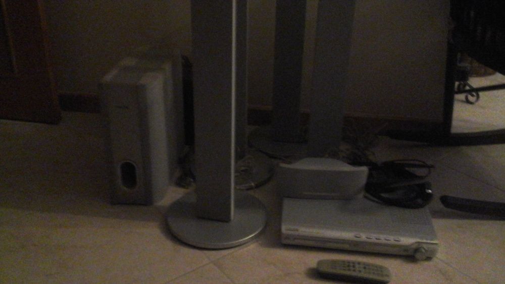 Dvd colunas em muito bom estado