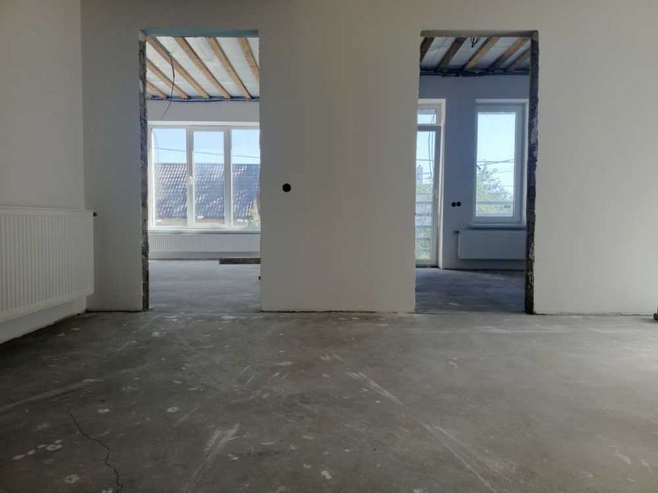 Продам особняк, р-н озера