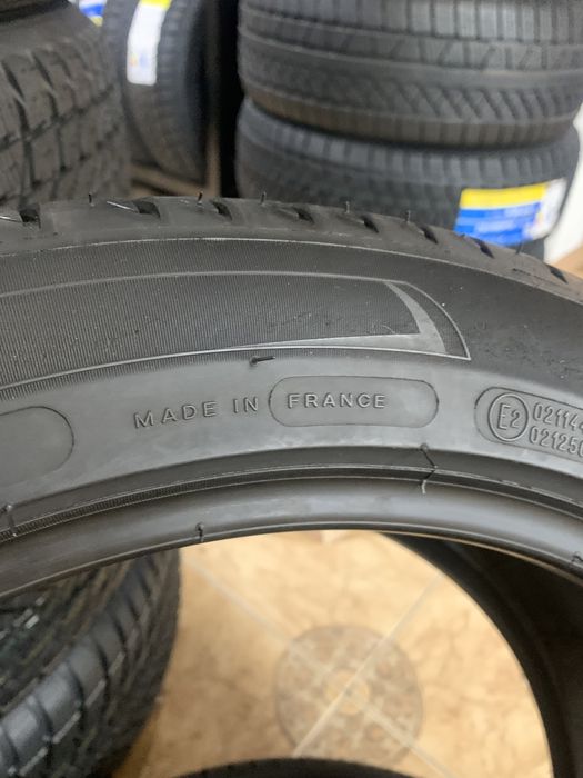 Пара 235/45/17 94Y Michelin Primacy 3