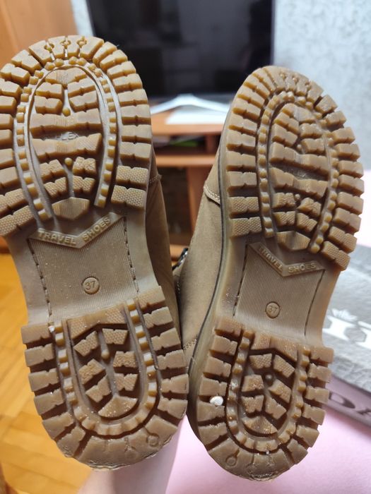 Взуття жіноче Mida