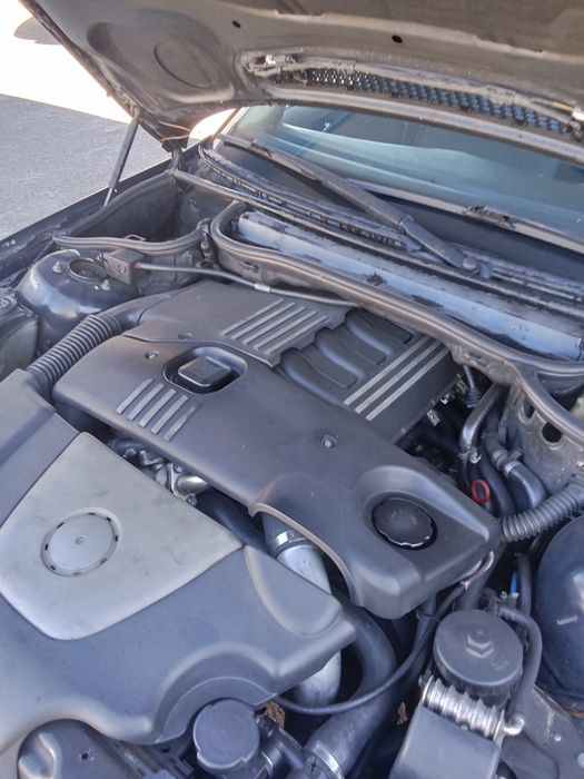 Vendo BMW 320D E46