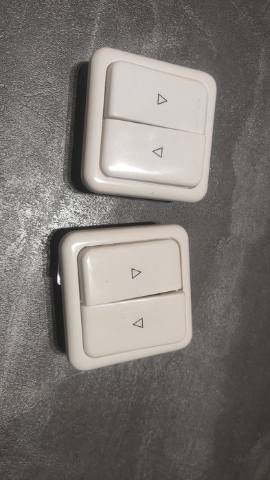 Dwa przełacznik do rolet elektrycznych