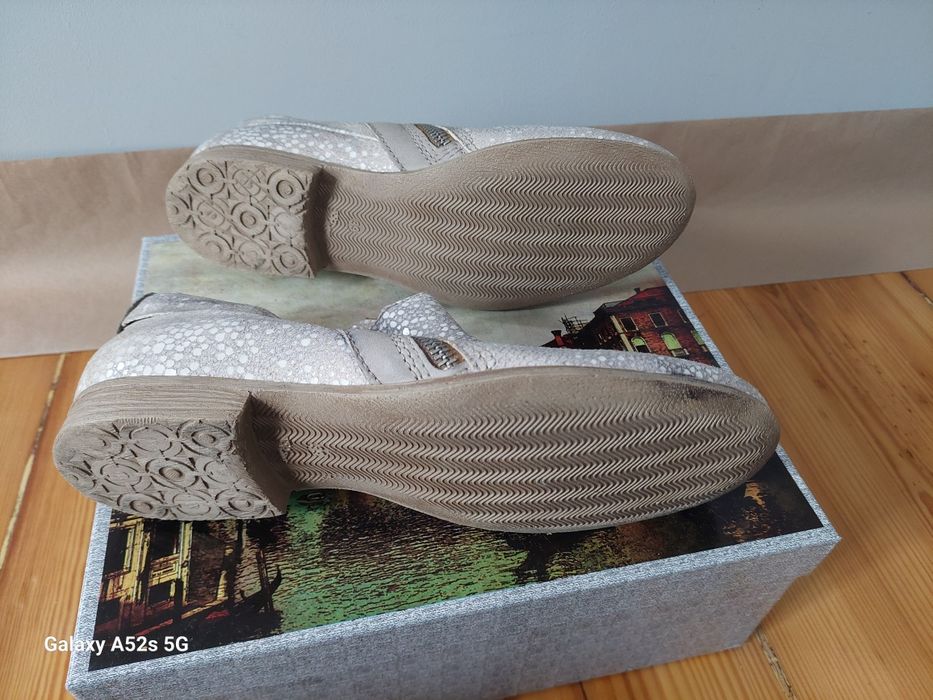 Buty VENEZIA nowe