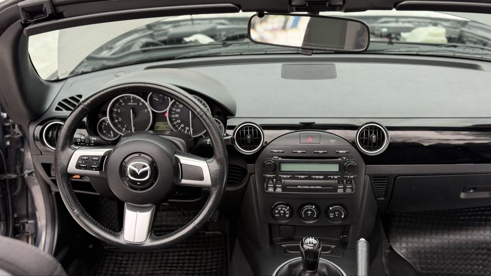 Mazda MX-5 2006r z Niemiec 111tys.km cena 18900zł  Łódź