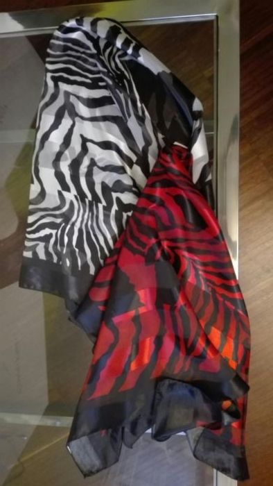 Szal chusta apaszka Satyna Zebra