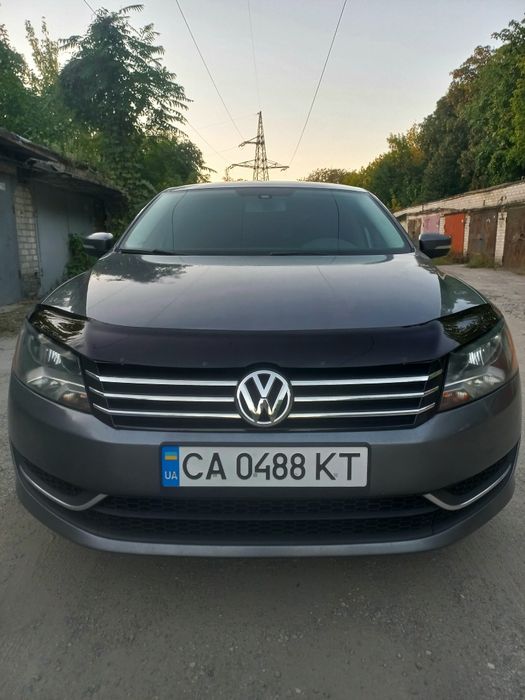 Volkswagen Passat B 7  2.5 газ/бензин механика
