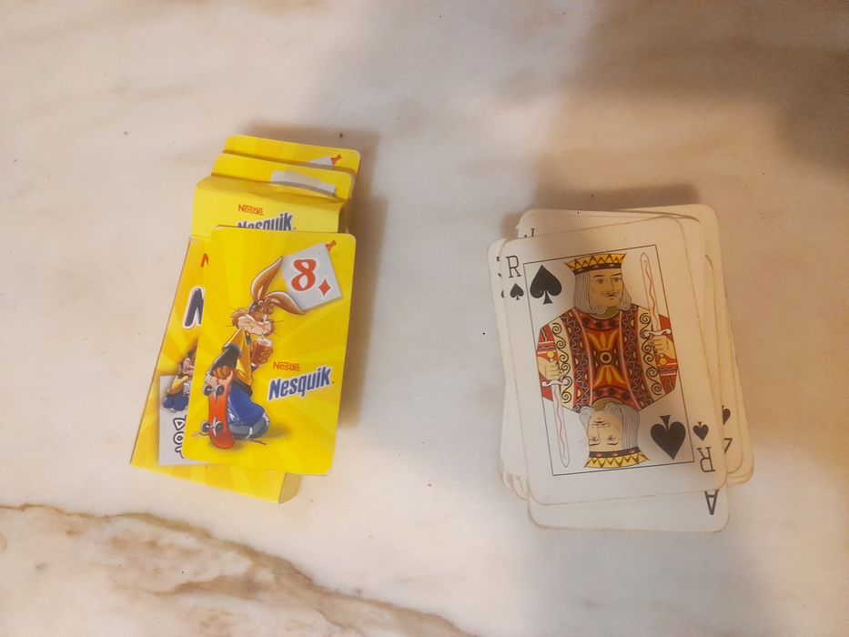 Conjunto de 4 Baralhos de Cartas Vintage