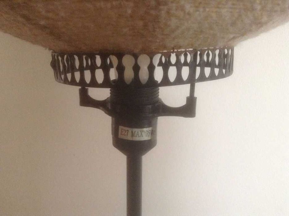 Lampa stojąca podłogowa