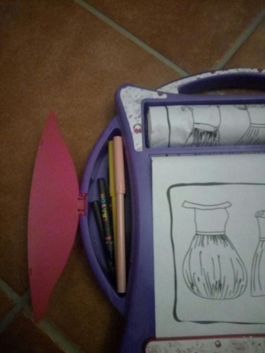 Mala estilista Violetta
