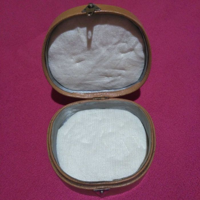 Футляр для бритви