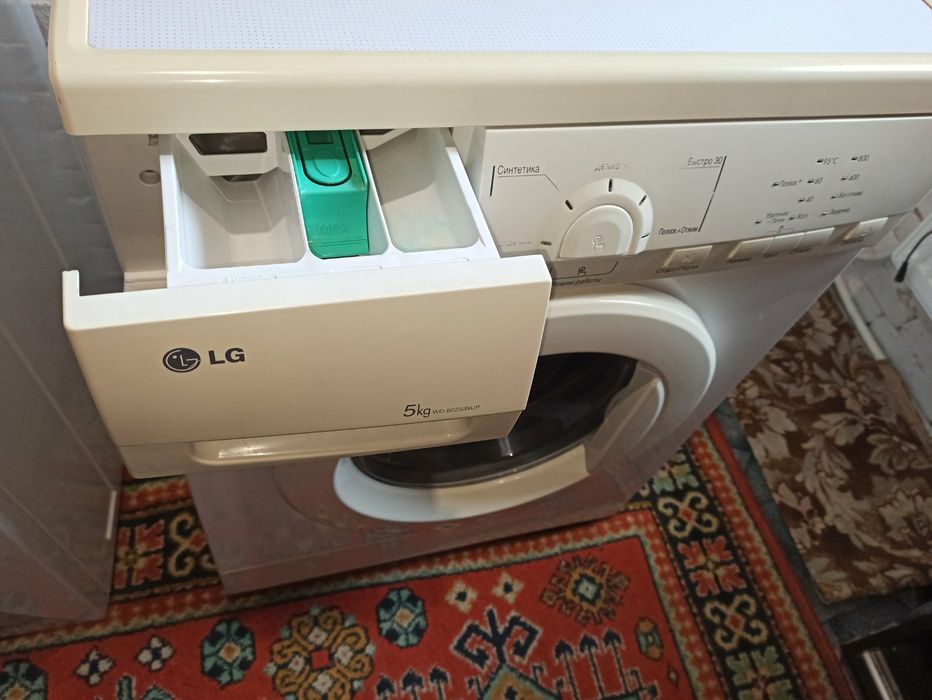 Продам пральну машину після технічного обслуговування  на 5 кг LG