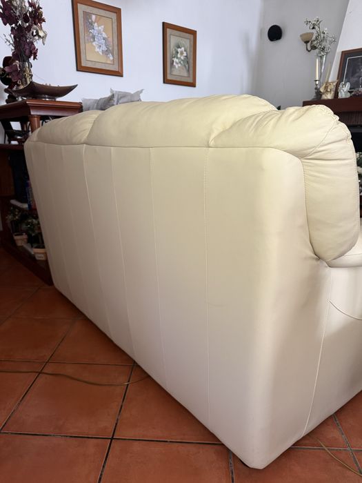 Sofas em pele genuina