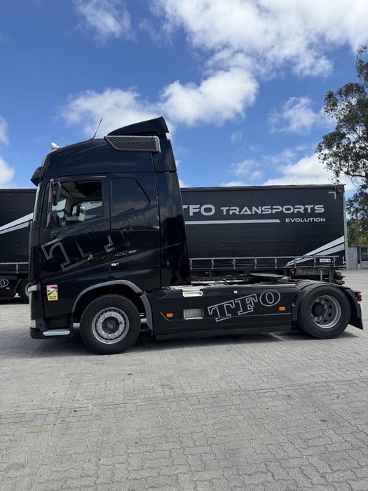 VOLVO       FH460