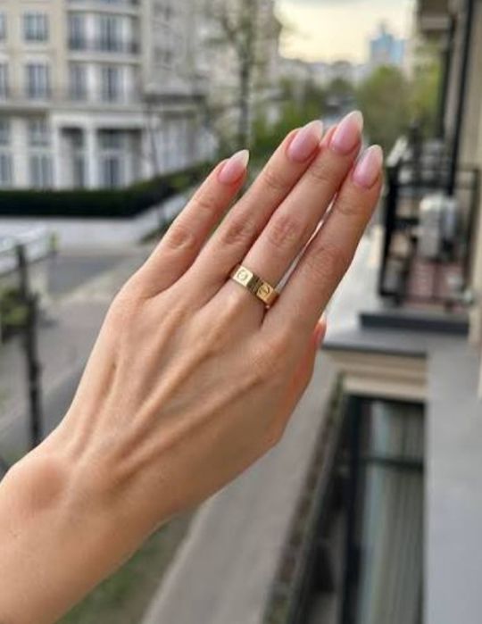 Кольцо Cartier Love