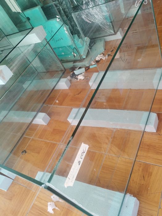Fabrico, revendo aquarios e restauro tambem